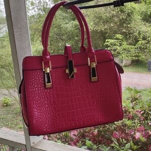 Elegant Pink Crocodile-Embossed Handbag
